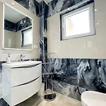 Vini Apartment *