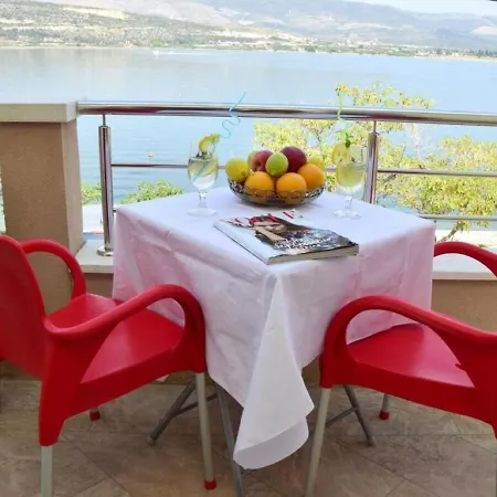 Vini Appartement *